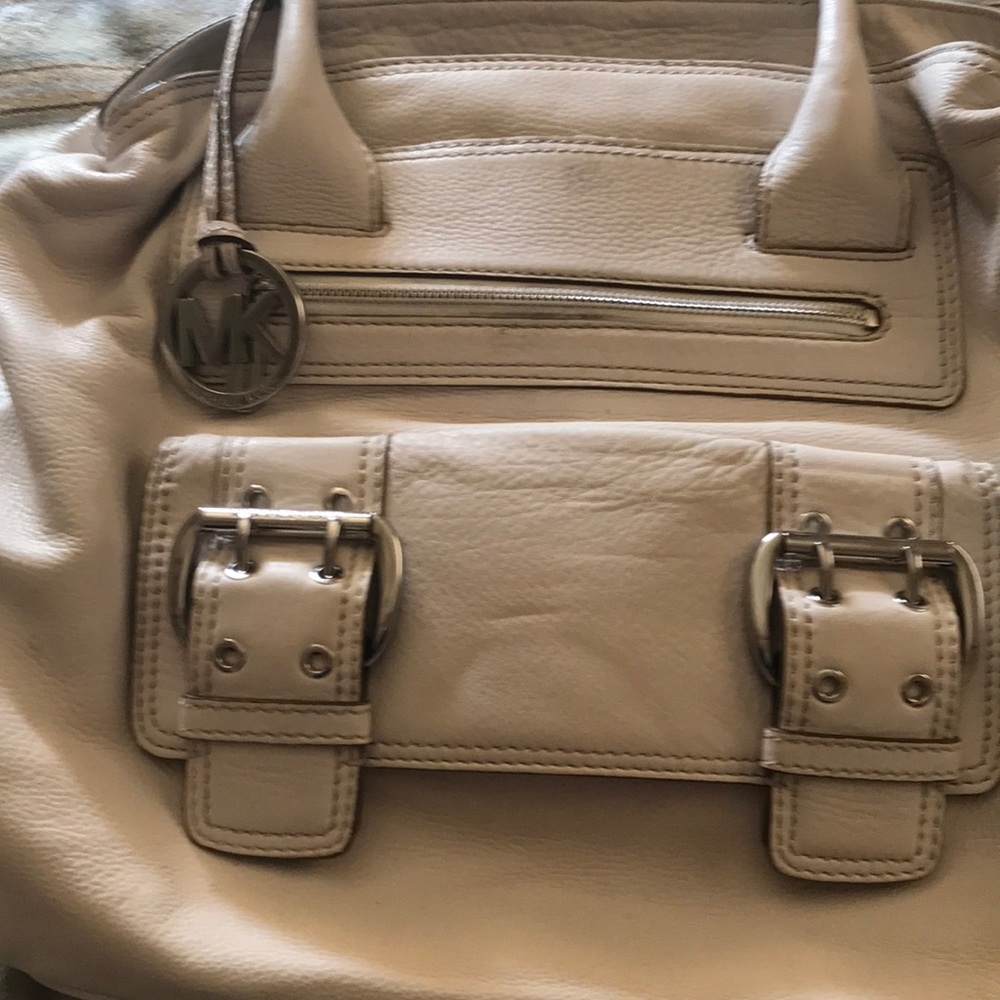 Gorgeous Michael Kors soft leather tote